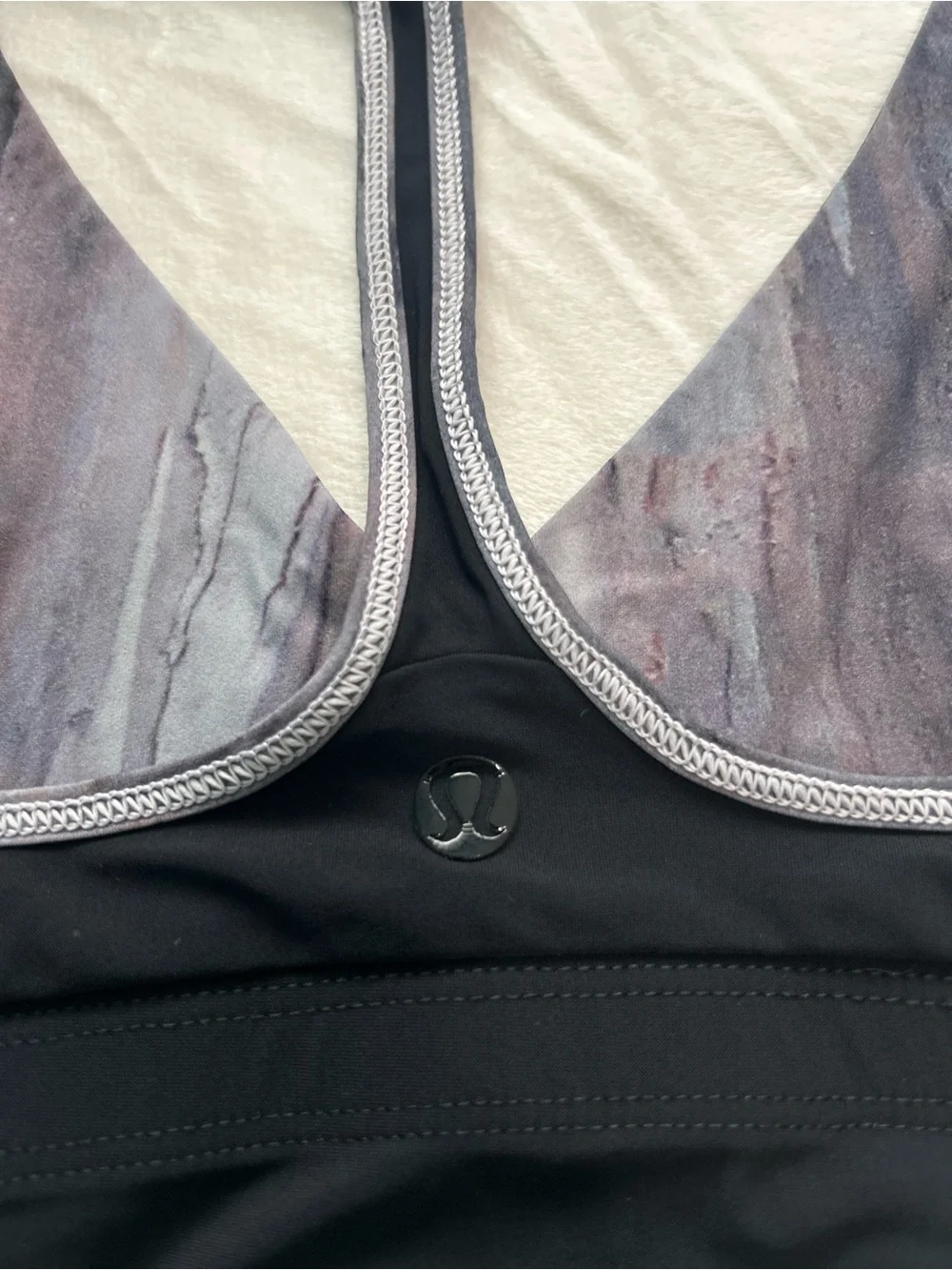 🌸Reversible Lululemon Racerback bra sz:2